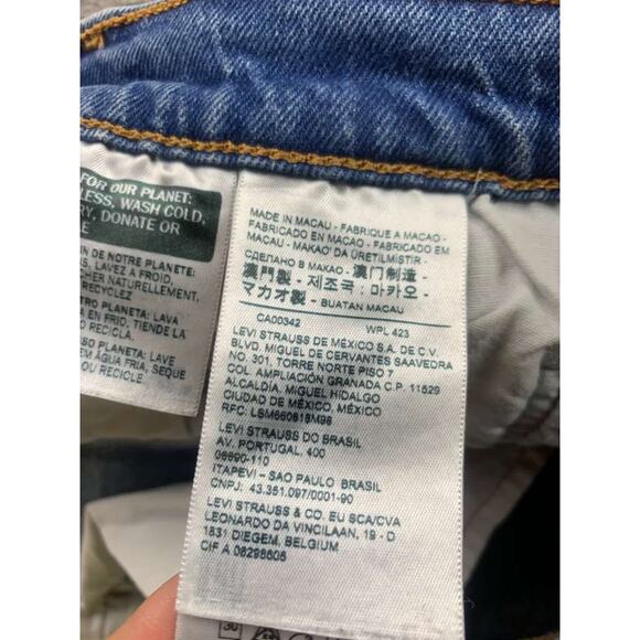 Levis 501 Cutoff Denim Shorts Women W27 Blue Raw Hem Frayed Logo Patch - Picture 10 of 10